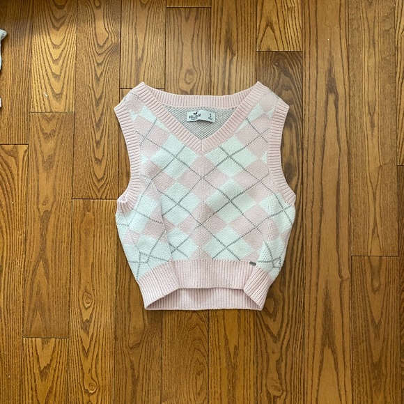 Pink Knit hollister top - Picture 1 of 2